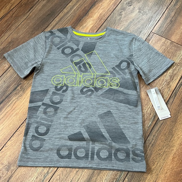 { adidas } boys BNWT t shirt, small - Picture 1 of 4